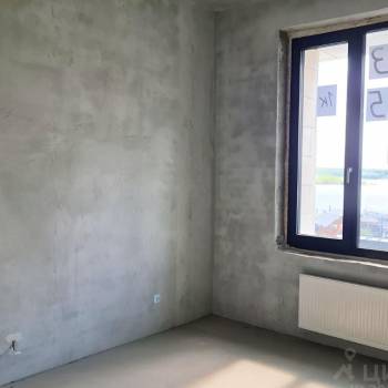 Продается 1-комнатная квартира, 37 м²