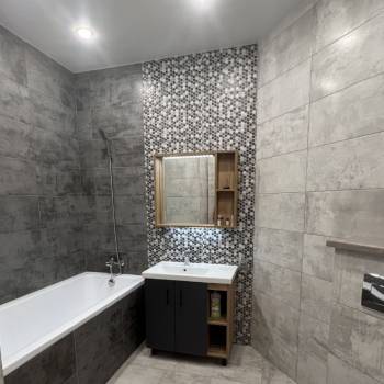 Сдается 1-комнатная квартира, 52 м²