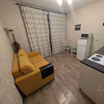 Сдается 1-комнатная квартира, 32 м²