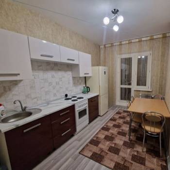Сдается 1-комнатная квартира, 43 м²