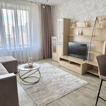 Сдается 1-комнатная квартира, 46 м²