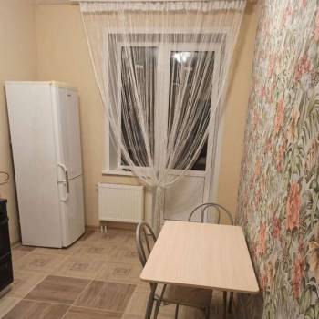 Сдается 1-комнатная квартира, 37 м²