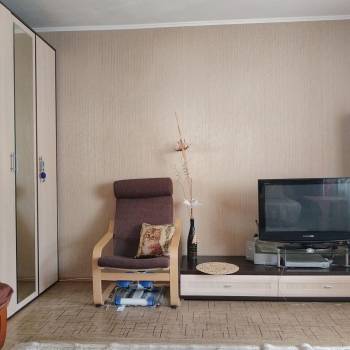 Продается 1-комнатная квартира, 38 м²