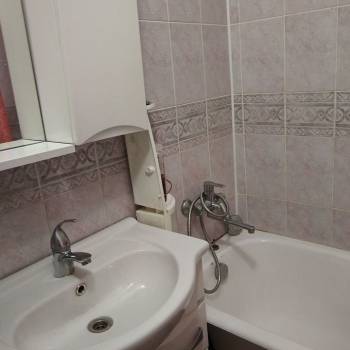 Продается 1-комнатная квартира, 38 м²