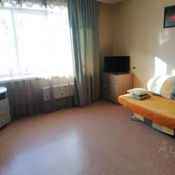 Сдается 1-комнатная квартира, 50 м²