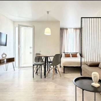 Продается 1-комнатная квартира, 32 м²