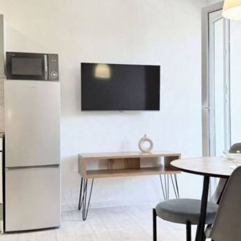 Продается 1-комнатная квартира, 32 м²