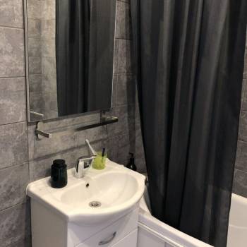 Продается 1-комнатная квартира, 36 м²