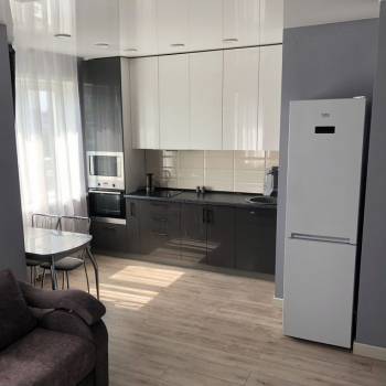 Продается 1-комнатная квартира, 36 м²