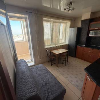 Сдается 1-комнатная квартира, 43 м²