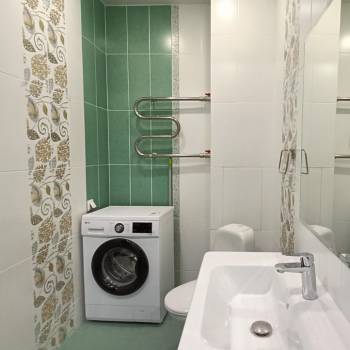 Сдается 1-комнатная квартира, 55 м²