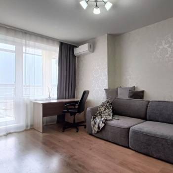 Сдается 1-комнатная квартира, 55 м²