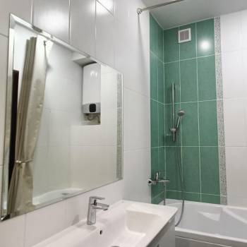 Сдается 1-комнатная квартира, 55 м²