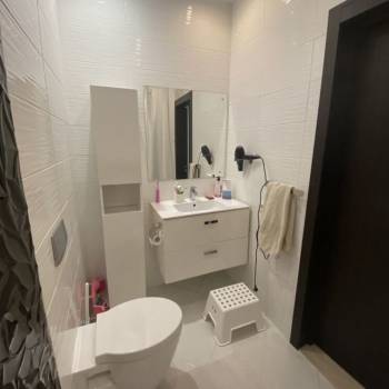 Продается 2-х комнатная квартира, 60 м²