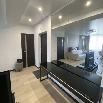 Продается 2-х комнатная квартира, 60 м²