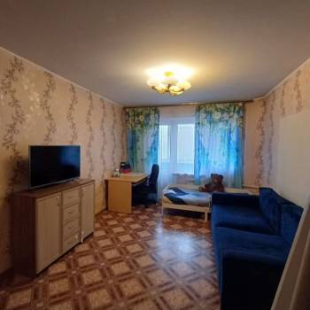 Продается 1-комнатная квартира, 37 м²
