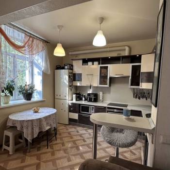Продается Многокомнатная квартира, 86,3 м²