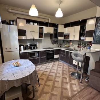 Продается Многокомнатная квартира, 86,3 м²