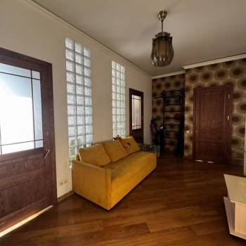 Продается Многокомнатная квартира, 87,1 м²
