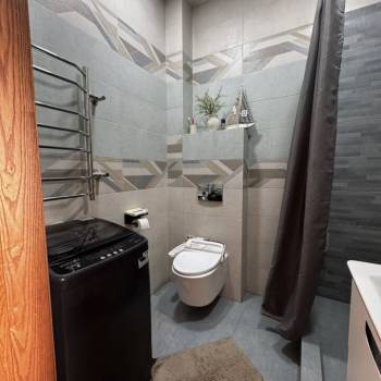Продается Многокомнатная квартира, 87,1 м²