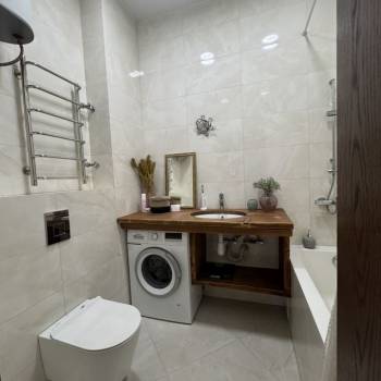Продается Многокомнатная квартира, 87,1 м²