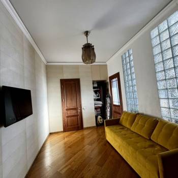 Продается Многокомнатная квартира, 87,1 м²