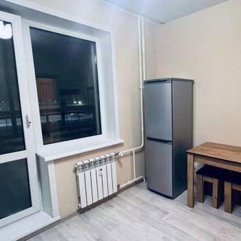 Сдается 1-комнатная квартира, 42 м²