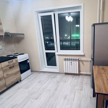 Сдается 1-комнатная квартира, 42 м²