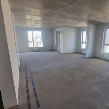 Продается 1-комнатная квартира, 108 м²