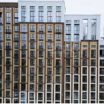 Продается 1-комнатная квартира, 108 м²
