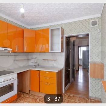 Продается Многокомнатная квартира, 80 м²