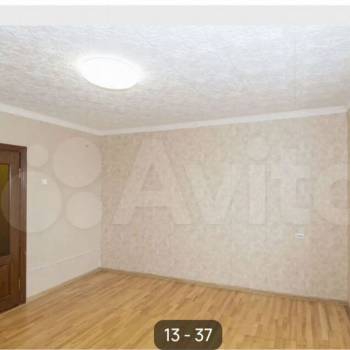 Продается Многокомнатная квартира, 80 м²