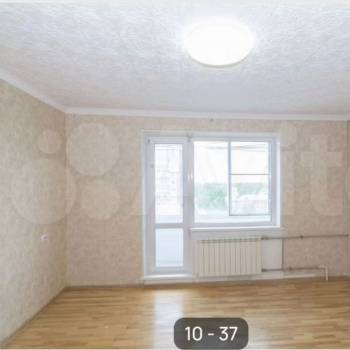 Продается Многокомнатная квартира, 80 м²