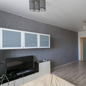 Продается 1-комнатная квартира, 52 м²