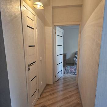 Продается 1-комнатная квартира, 43 м²