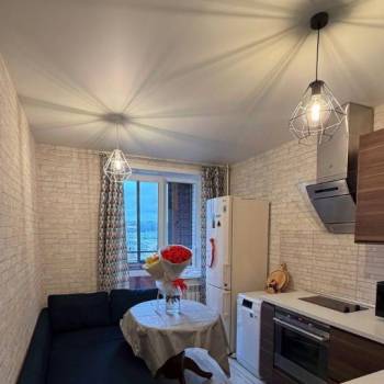 Сдается 1-комнатная квартира, 40 м²