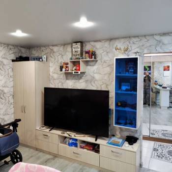 Продается 1-комнатная квартира, 49 м²