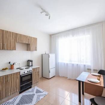 Сдается Многокомнатная квартира, 107 м²