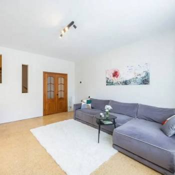 Сдается Многокомнатная квартира, 107 м²