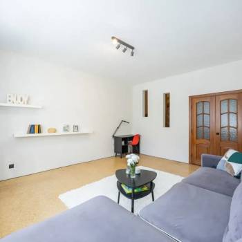 Сдается Многокомнатная квартира, 107 м²