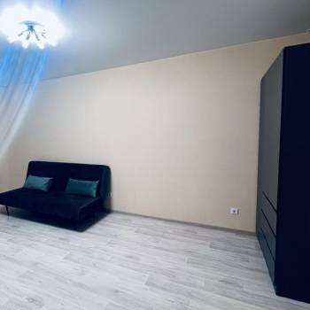 Сдается 1-комнатная квартира, 42 м²