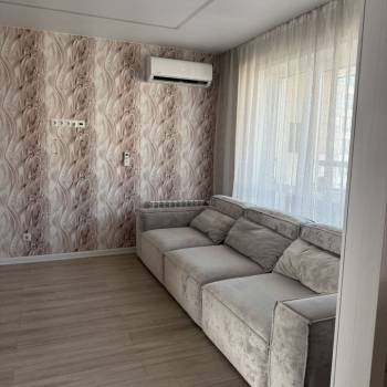 Продается Многокомнатная квартира, 102 м²