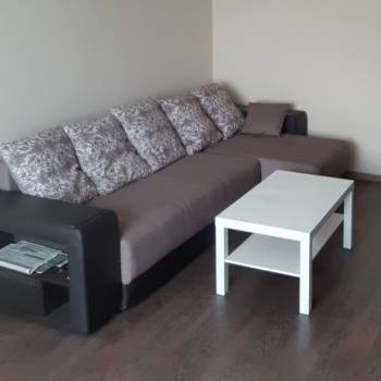 Сдается 1-комнатная квартира, 49 м²