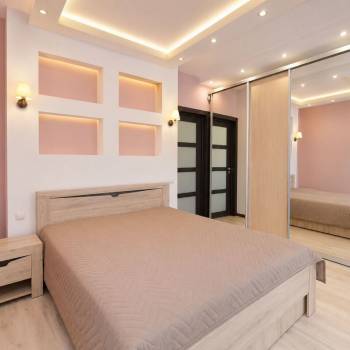 Сдается 2-х комнатная квартира, 94 м²