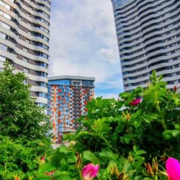 Сдается 2-х комнатная квартира, 94 м²
