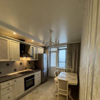 Сдается 1-комнатная квартира, 48 м²