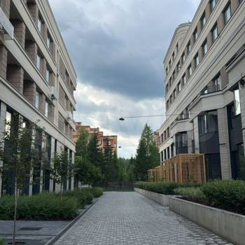 Продается 1-комнатная квартира, 73,2 м²