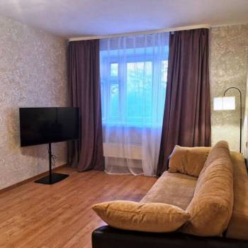 Сдается 1-комнатная квартира, 42 м²
