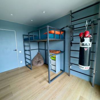 Продается 3-х комнатная квартира, 63 м²