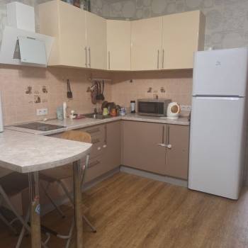 Сдается 1-комнатная квартира, 56 м²